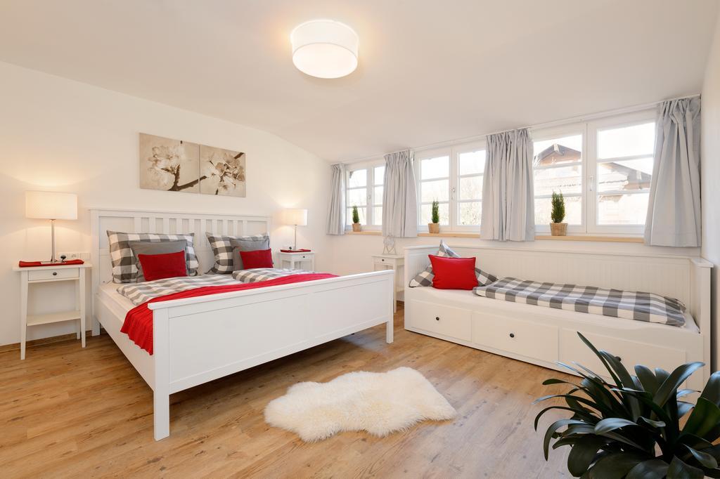 "Viktoria Apartments" - Annehmlichkeiten Von 4-Sterne Familien-Und Wellnesshotel Viktoria Koennen Mitgenutzt Werden Oberstdorf Quarto foto